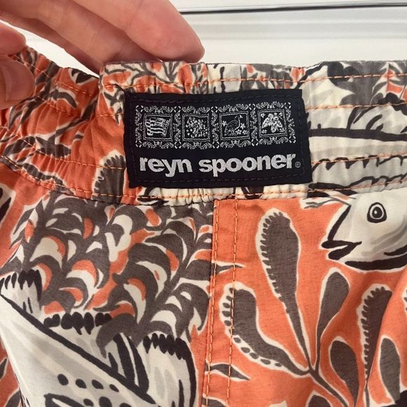 Reyn Spooner Koi Fish print Hawaiian board shorts, size L - Picture 7 of 8